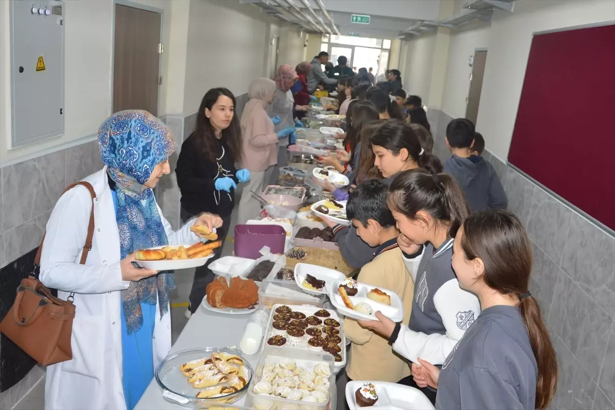 Havza Ortaokulu\'ndan Gazze\'ye Destek Kermesi