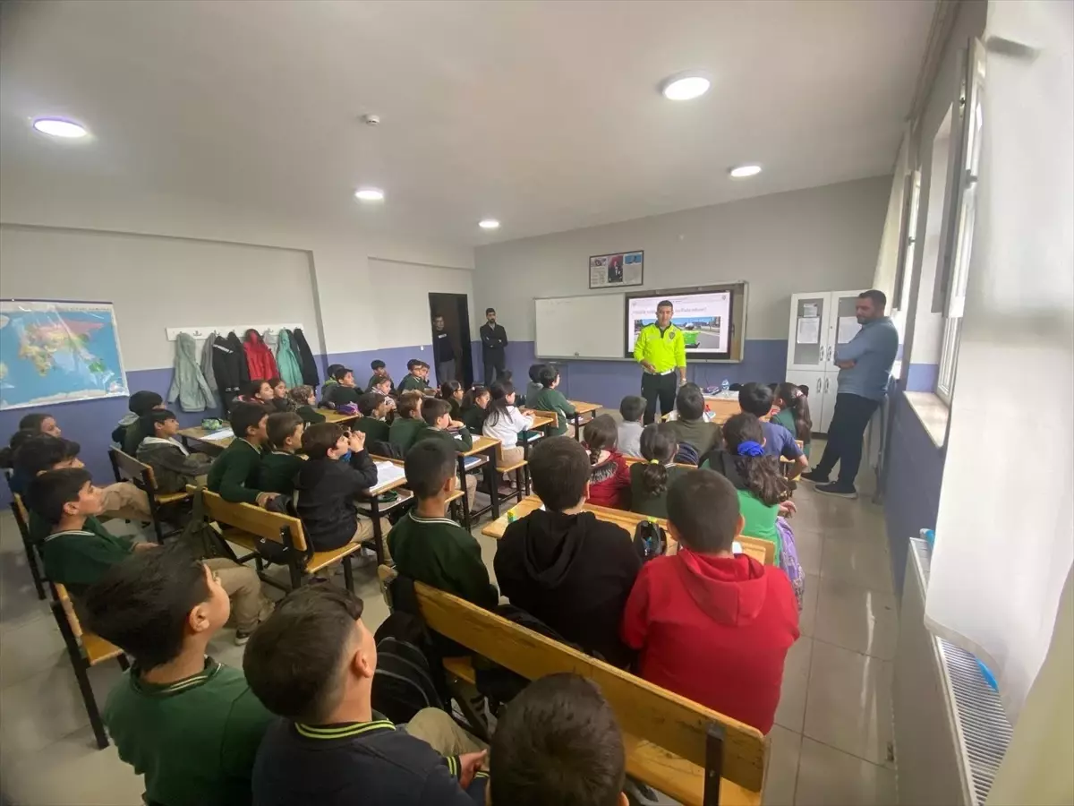 Öğrencilere Trafik Eğitimi