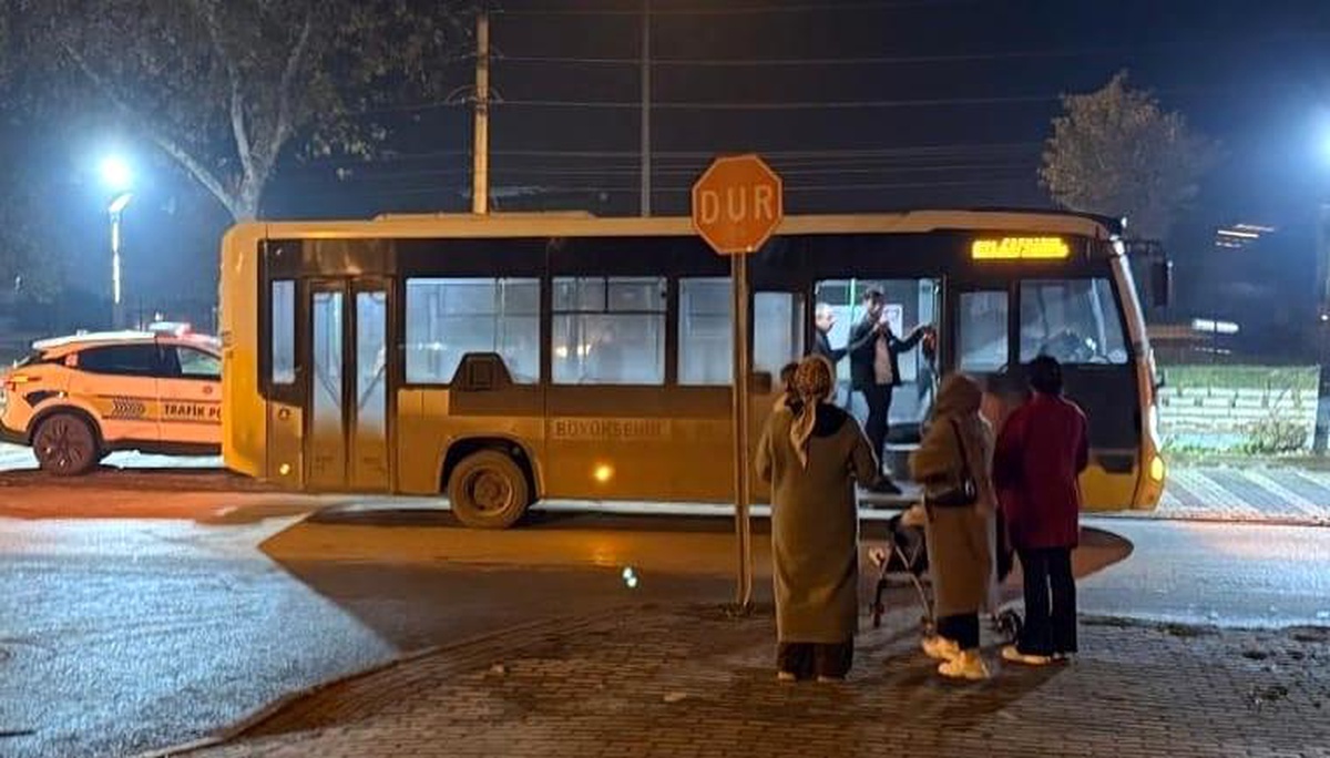 İnegöl\'de Otobüs Kazası: Yaralı Adamın Kimliği Belirlendi
