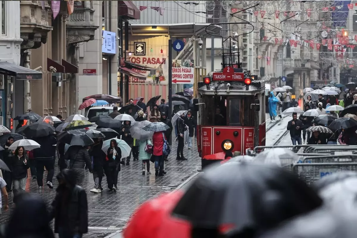 İstanbullulara profesörden kritik uyarı: Evinize erken gidin