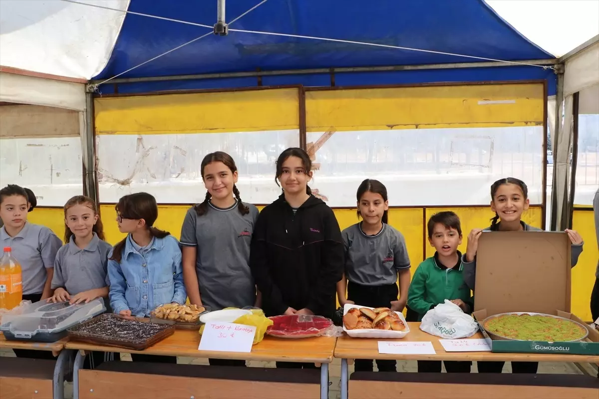 Kilis\'te Gazze İçin Kermes Düzenlendi