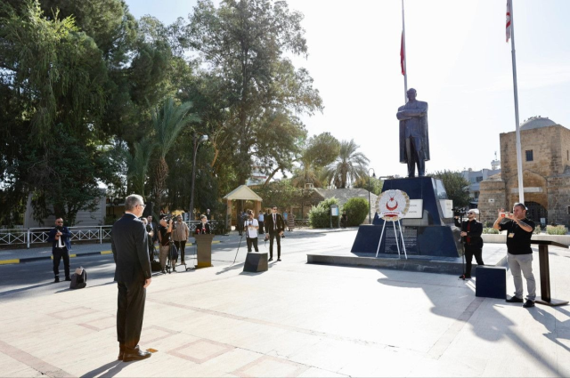 KKTC'de Erhürman görevine başladı! İlk mesajında Rumlara mesaj verdi