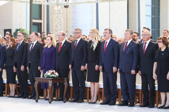 KKTC'de Erhürman görevine başladı! İlk mesajında Rumlara mesaj verdi