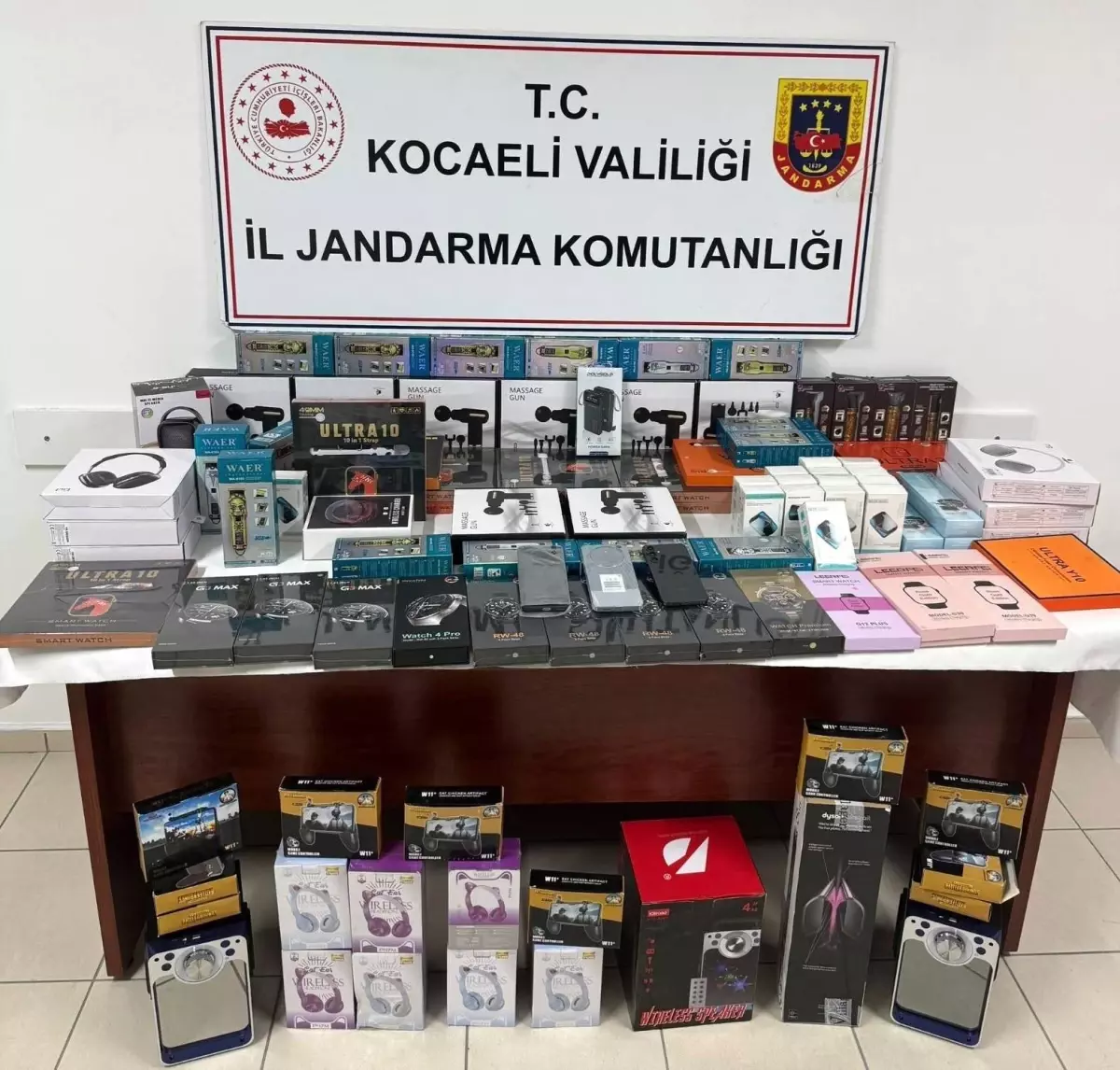 Kocaeli\'de Kaçakçılık Operasyonu