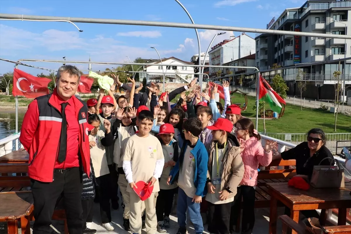 İlkokul Öğrencileri Tarım Kampına Katıldı