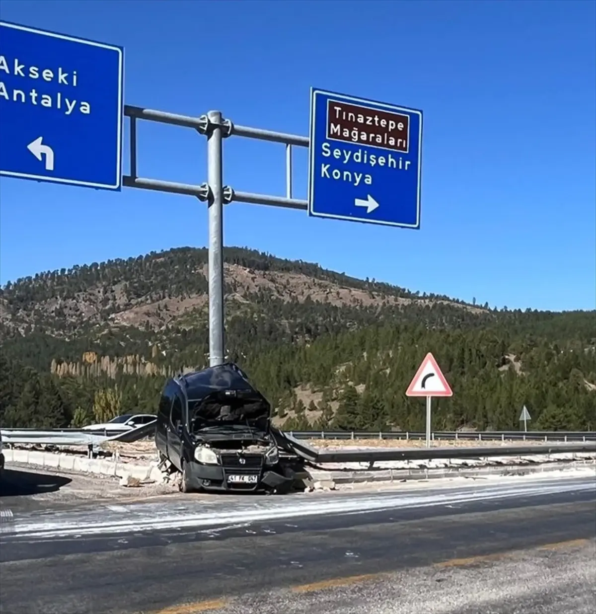 Seydişehir\'de Trafik Kazası: 2 Yaralı