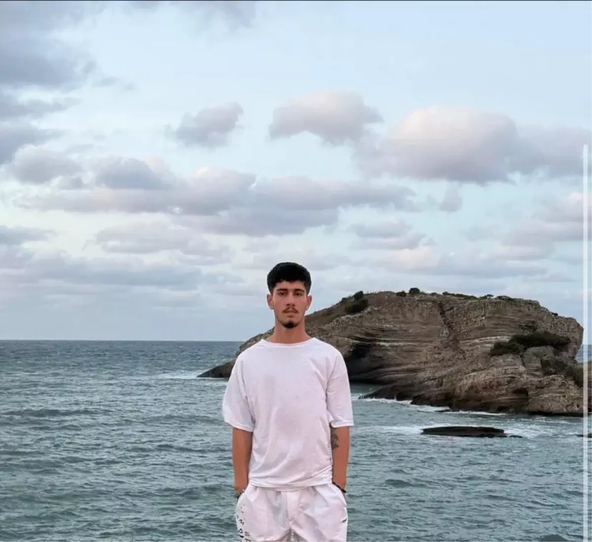 Kocaeli\'de Motosiklet Kazasında Ağır Yaralanan Genç Hayatını Kaybetti