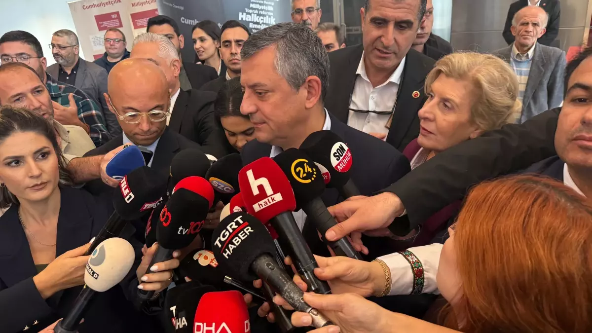 Özgür Özel: CHP\'nin güçlü bünyesi mikropları kabul etmedi