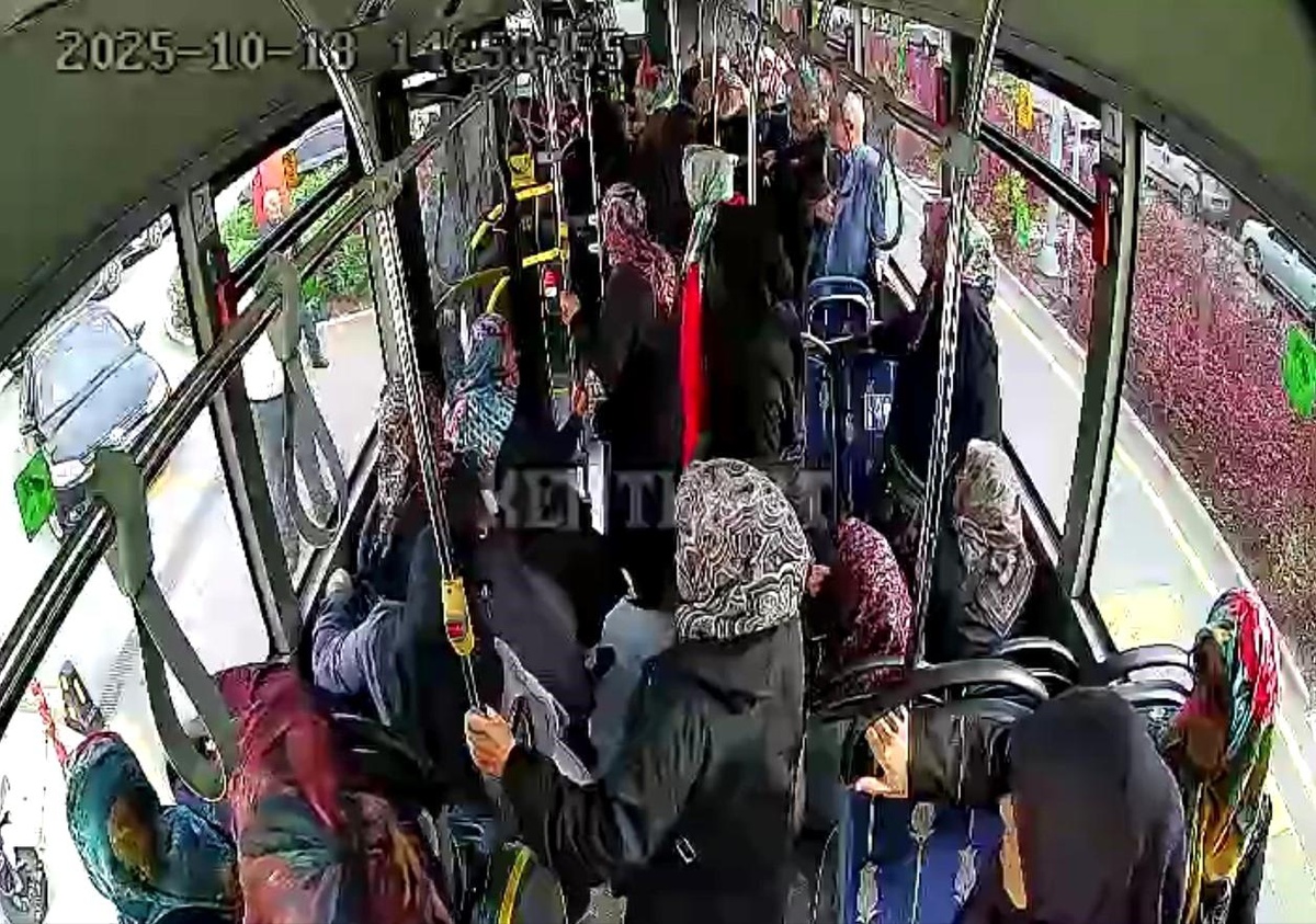 Kocaeli\'de Şoför, Fenalaşan Yolcuyu Hastaneye Ulaştırdı