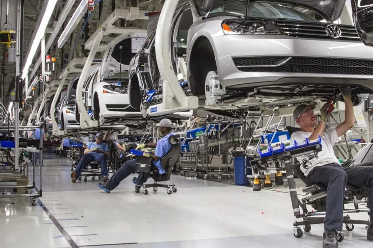 Türkiye\'de yok satıyor! Alman otomotiv devi 2 modelin üretimini durduruyor