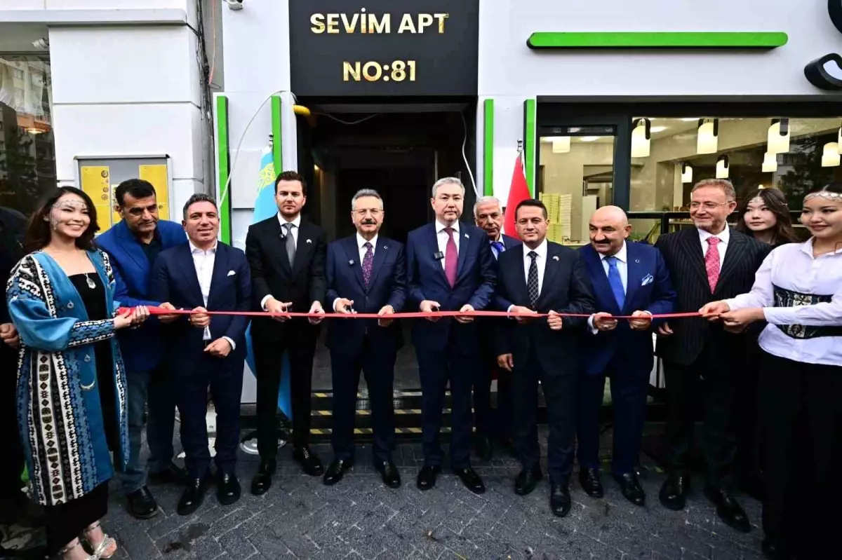 Kazakistan Cumhuriyet Bayramı Eskişehir\'de Kutlandı