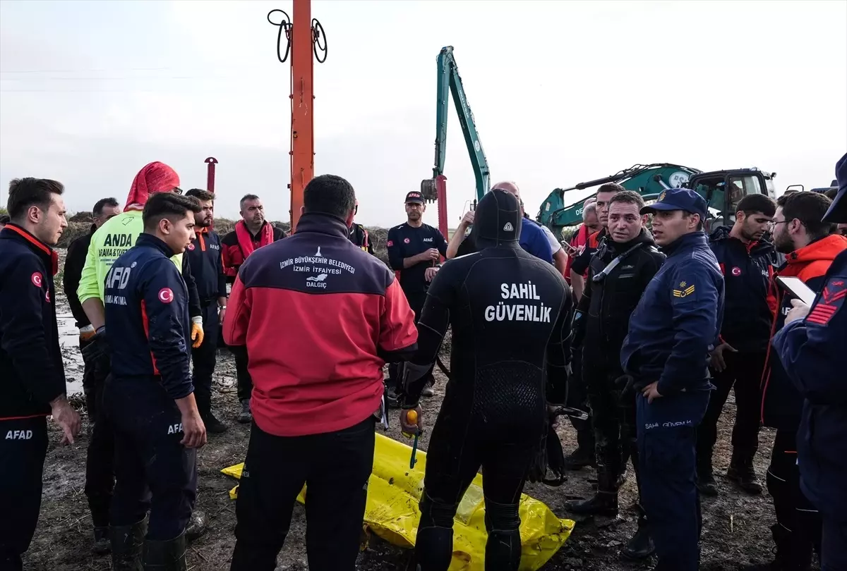Foça\'da Sel Felaketi: Zarar Görenlere Ödeme Yapılacak