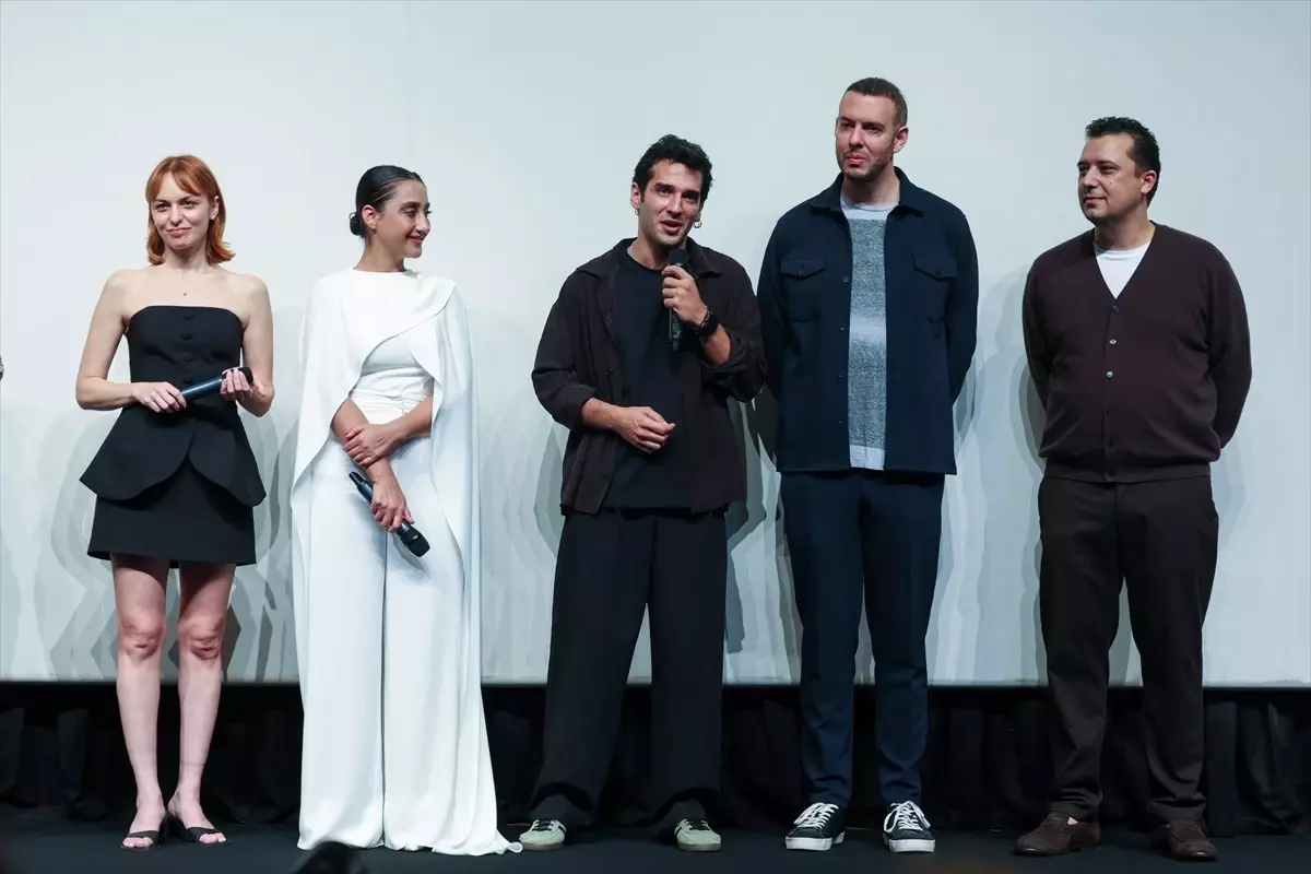 Gelin Takımı 2, Altın Portakal\'da Seyirciyle Buluştu