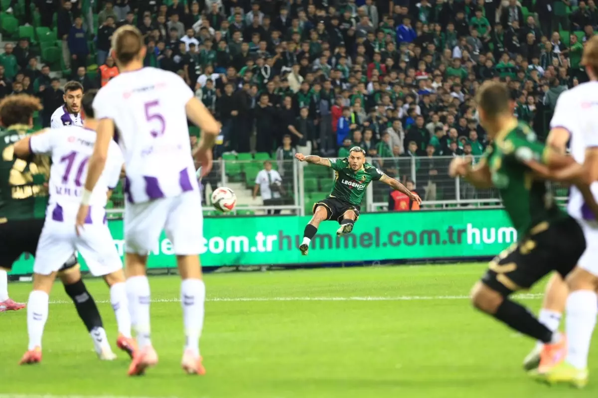 Sakaryaspor, Keçiörengücü\'nü 1-0 Yendi