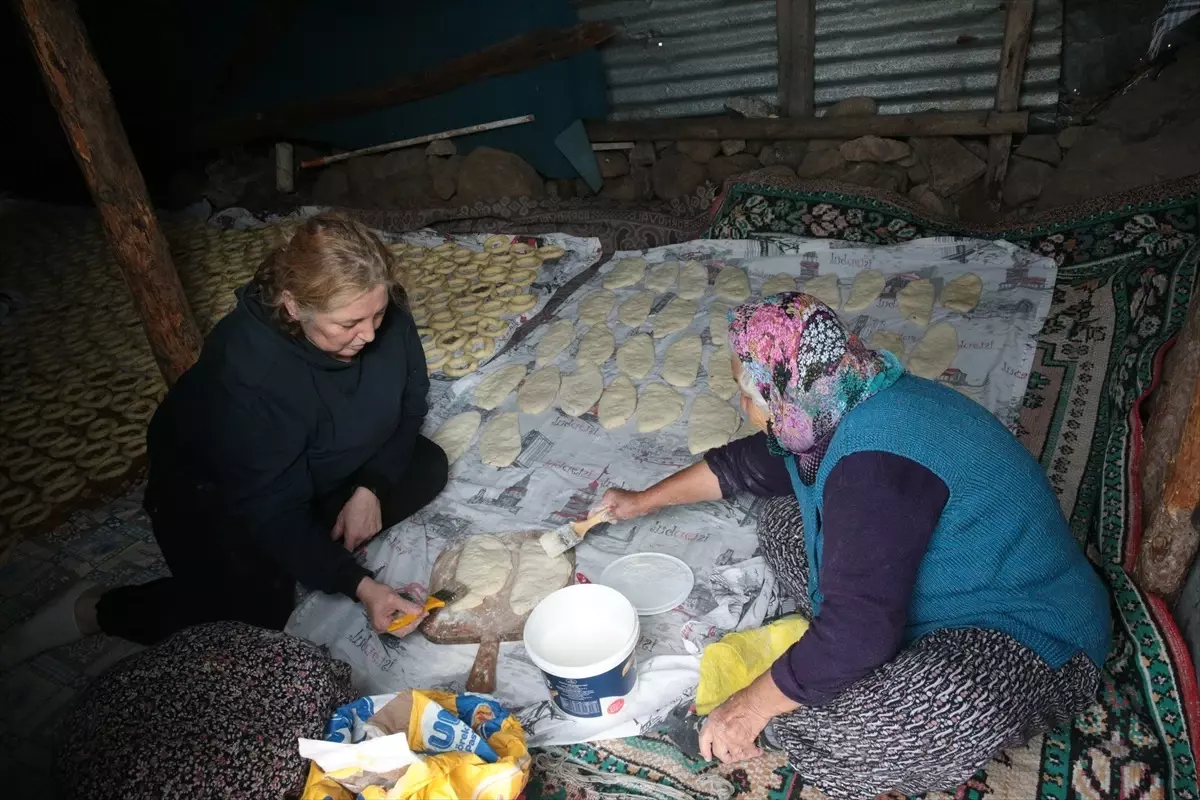 Kıbrıscık\'ta Geleneksel Kürül İmece Usulü Yapılıyor