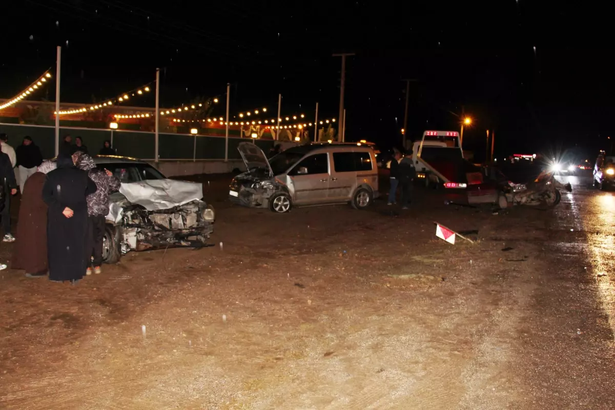 Çankırı\'da Zincirleme Kaza: 9 Yaralı