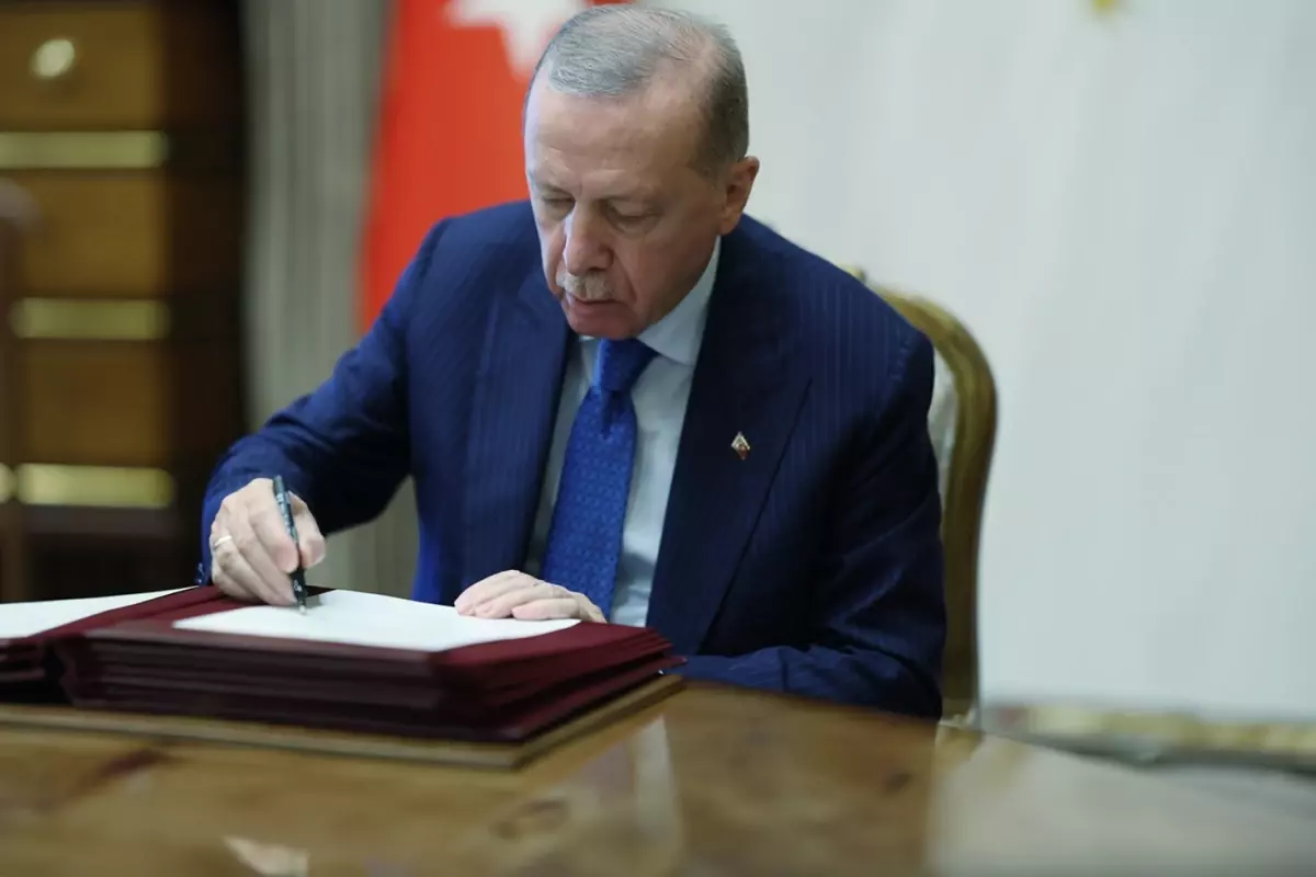 Cumhurbaşkanı Erdoğan\'ın masasındaki İstanbul anketi