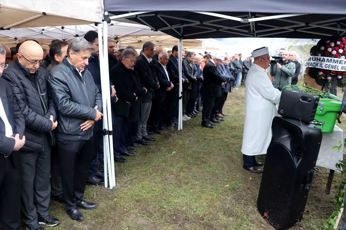 Babası Mehmet Ali Şahin\'i Kaybetti