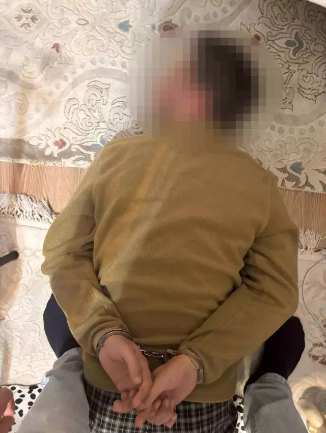 3 ilde 105 adrese baskın: 89 kişi gözaltına alındı 3 ilde 105 adrese baskın: 89 kişi gözaltına alındı