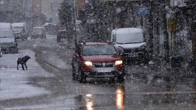 Karla karışık yağmur geliyor! Meteoroloji'den 12 kente sarı kodlu uyarı Karla karışık yağmur geliyor! Meteoroloji'den 12 kente sarı kodlu uyarı