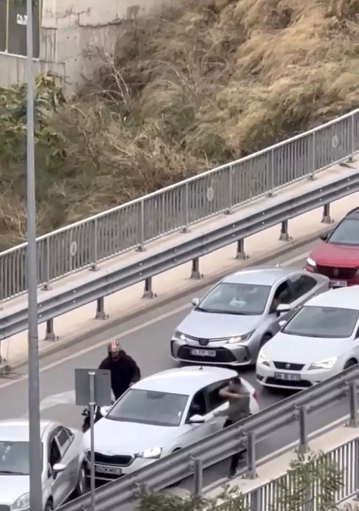 Maltepe\'de Trafik Kavgası Sopayla Büyüdü