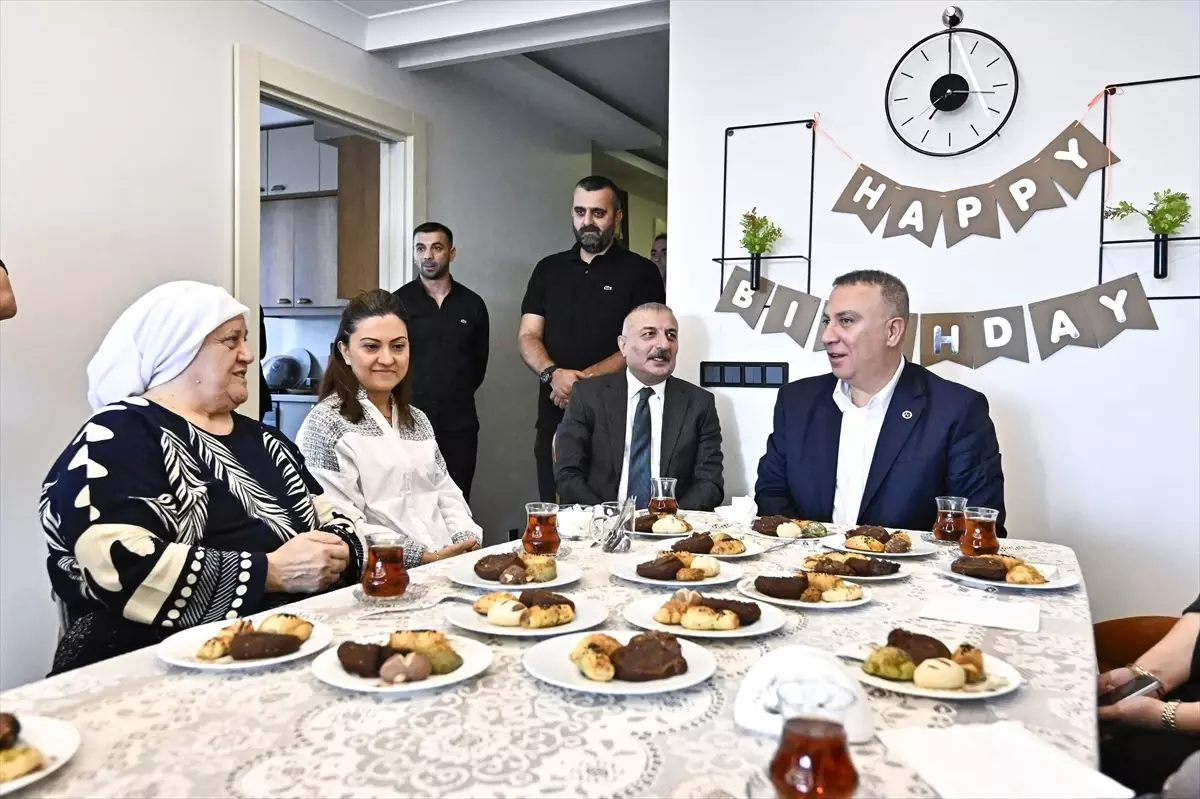 MHP\'li Yönter partisinin Maltepe ve Sancaktepe ilçe başkanlıklarını ziyaret etti Açıklaması