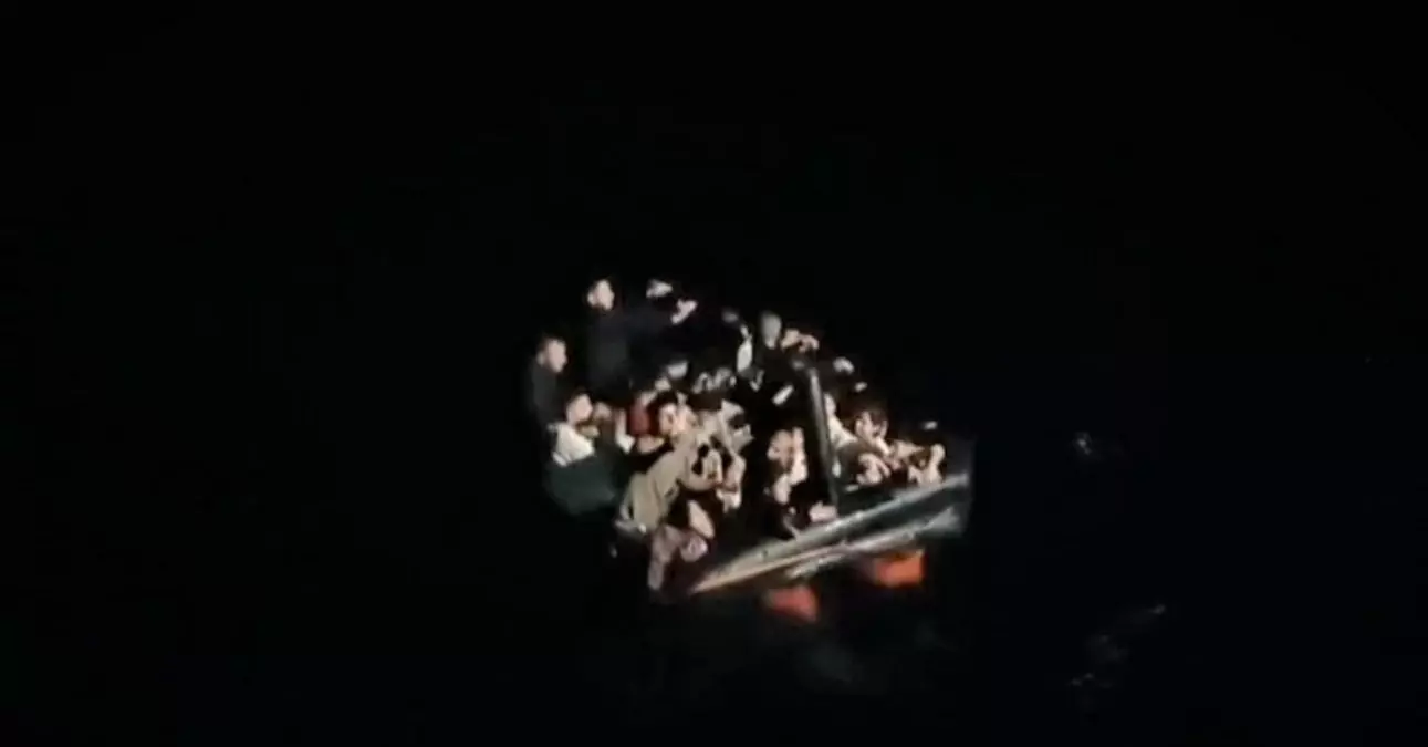 Marmaris\'te 46 Göçmen Kurtarıldı