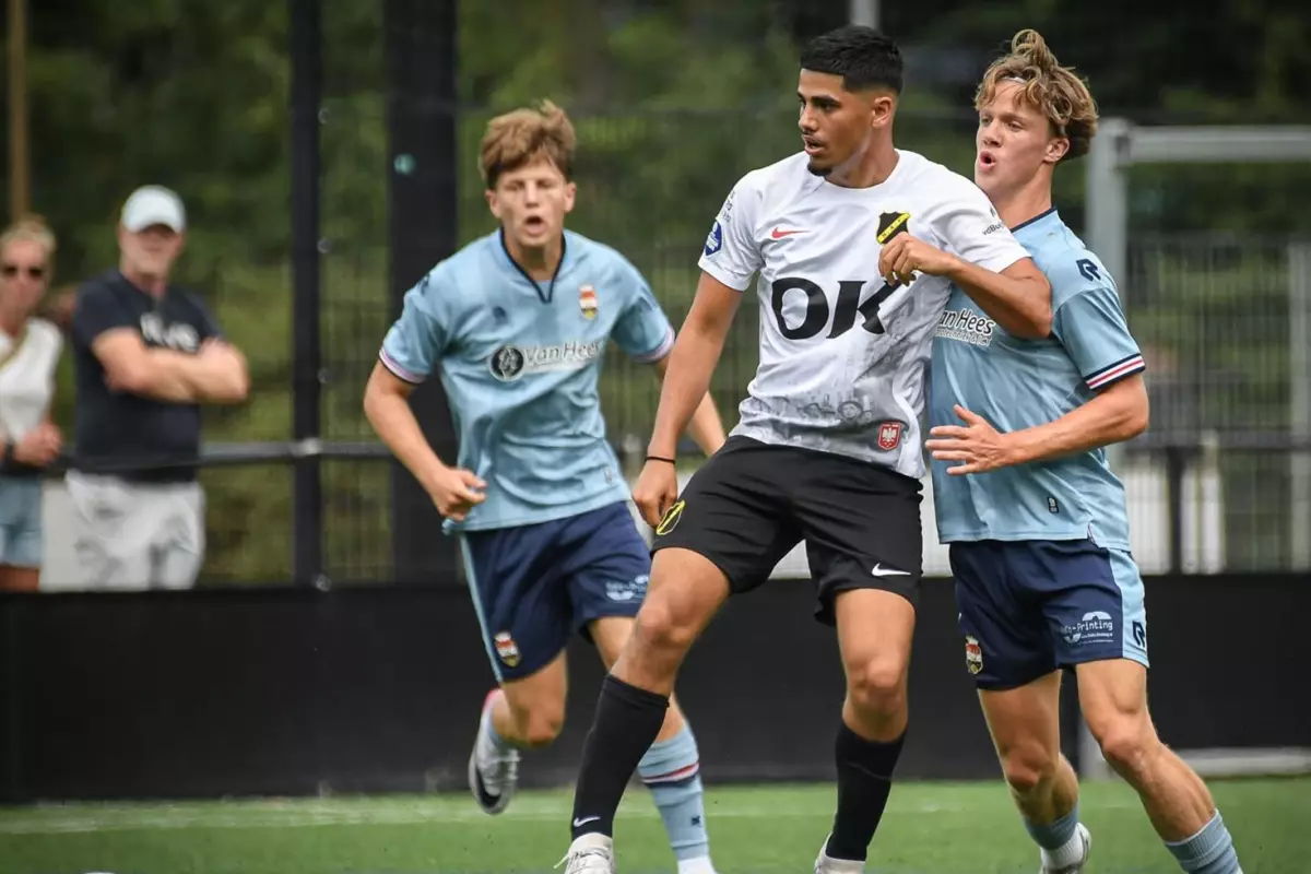 NAC Breda\'nın parlayan Türk stoperi: Abdullah Emre Oğuz