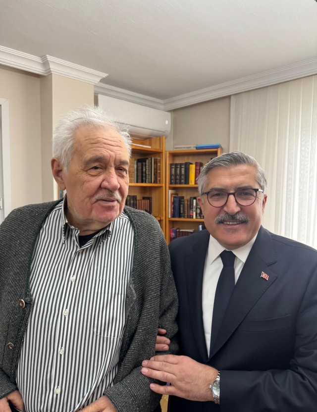 Sağlık sorunları yaşayan İlber Ortaylı'dan haber var Sağlık sorunları yaşayan İlber Ortaylı'dan haber var