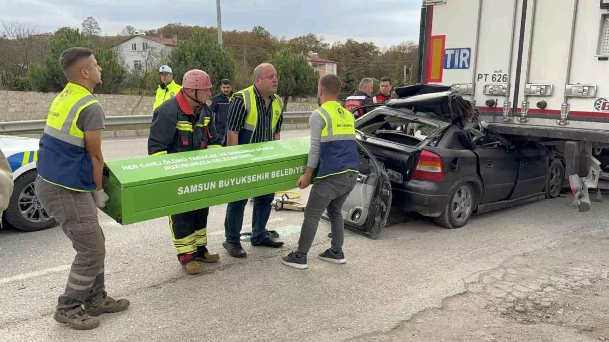 Samsun\'da Feci Kaza: Genç Sürücü Hayatını Kaybetti