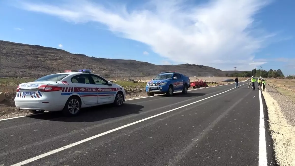 Kilis\'te Elektrikli Motosiklet Kazası: 2 Yaralı