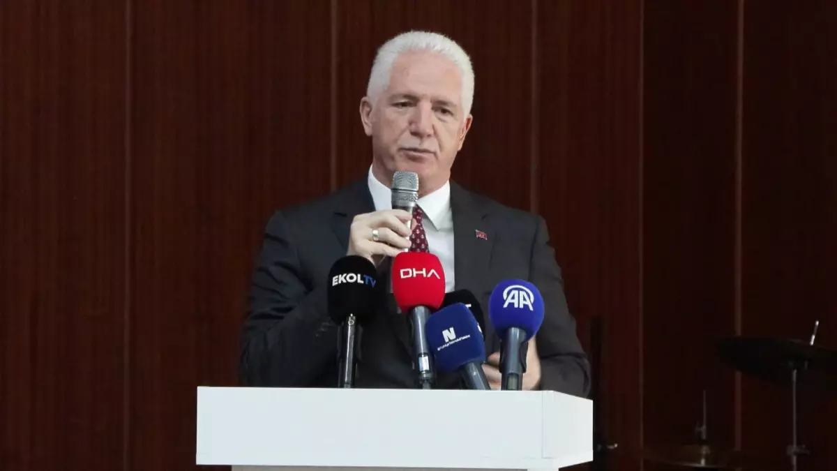 Vali Gül\'den Gençlere Bilim ve Teknoloji Vurgusu