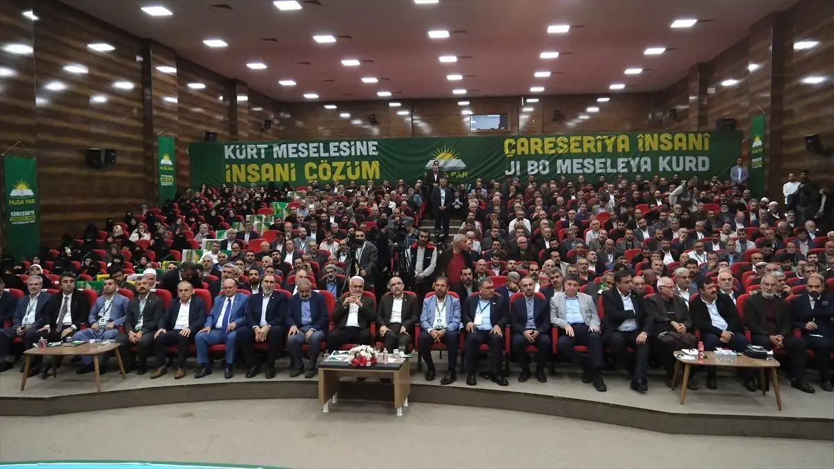HÜDA PAR\'dan Kürt Meselesine Çözüm Çalıştayı