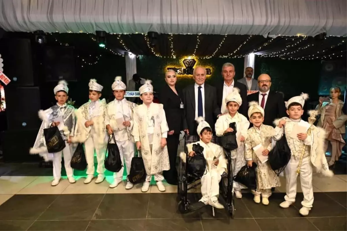 Bozüyük\'te Tarihi Toplu Sünnet Düğünü Düzenlendi