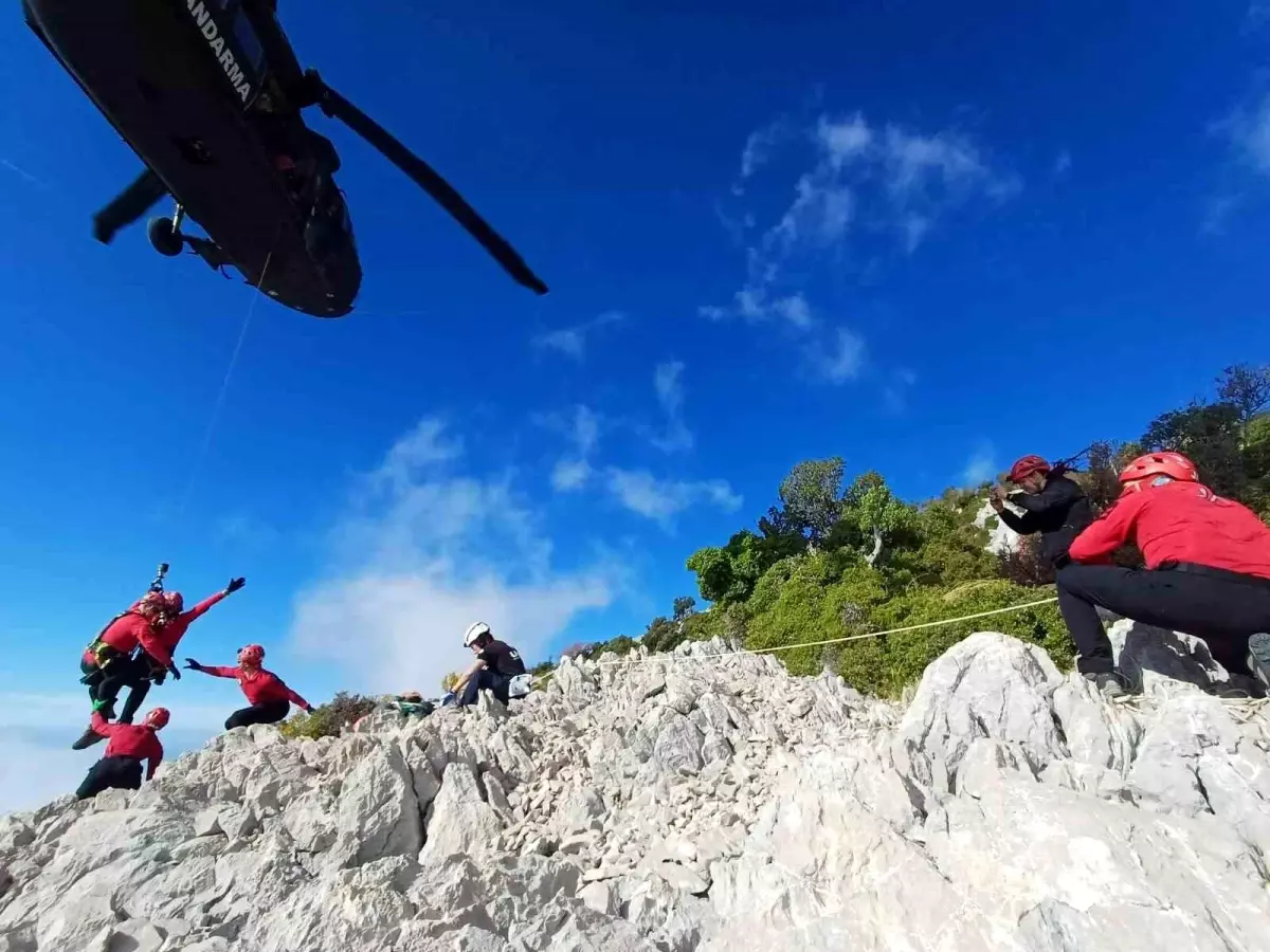 Fethiye\'de Yamaç Paraşütü Kazası