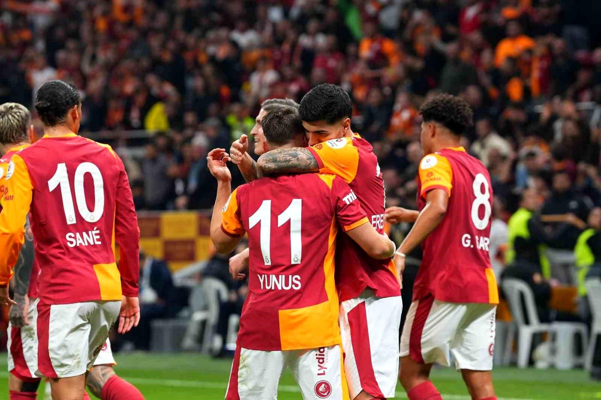 Galatasaray\'ın Yenilmezlik Serisi 18 Maça Çıktı