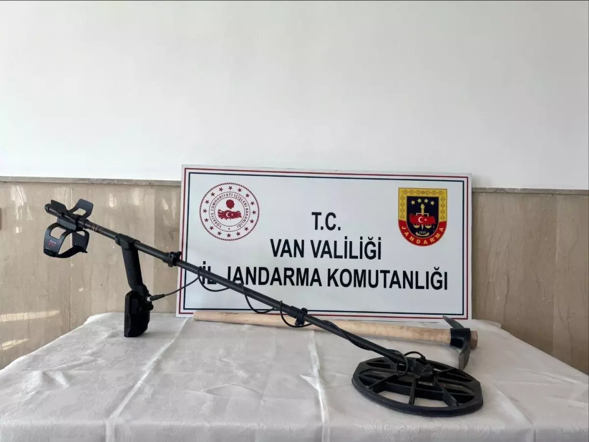 Define Ararken Suçüstü Yakalandılar