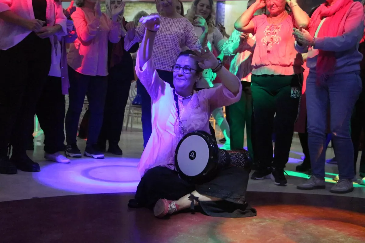 Müzikle Kanseri Yenen Kadınların Grubu