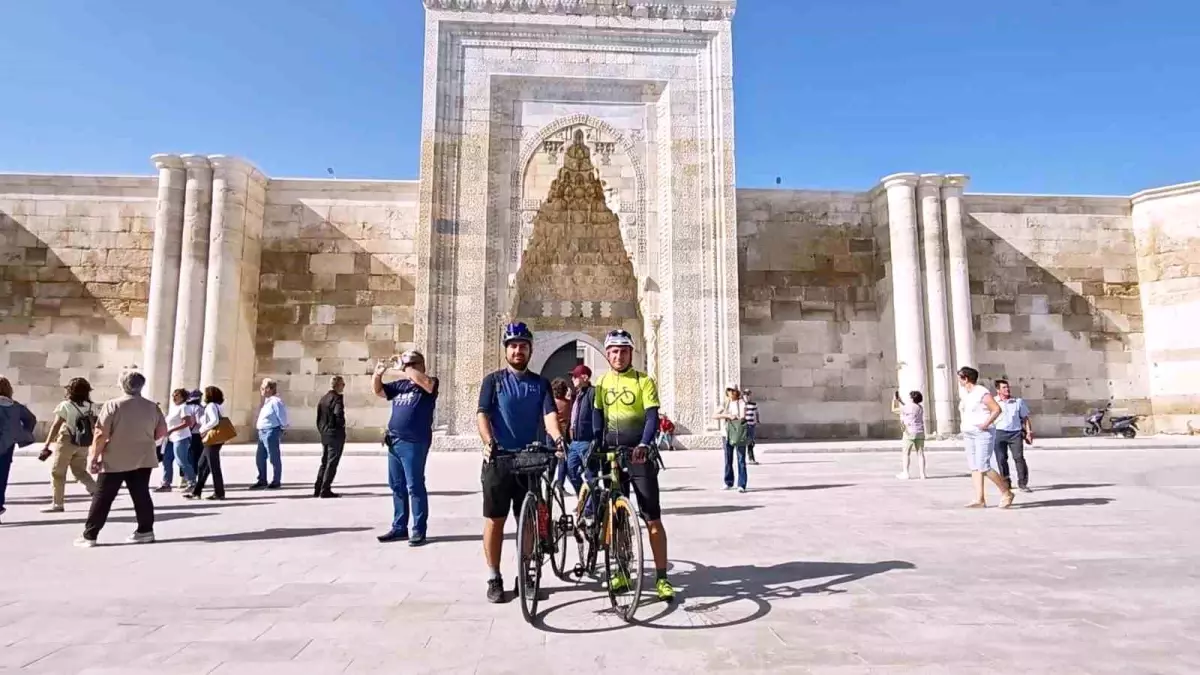 MS Hastası Mustafa\'nın Bisikletle Hayata Tutunma Mücadelesi