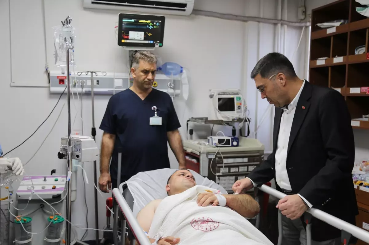 Şanlıurfa\'da Polis Memuruna Bıçaklı Saldırı