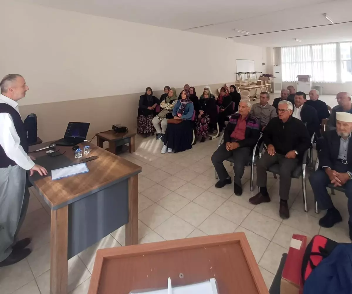 Umre Yolcuları için Eğitim Semineri