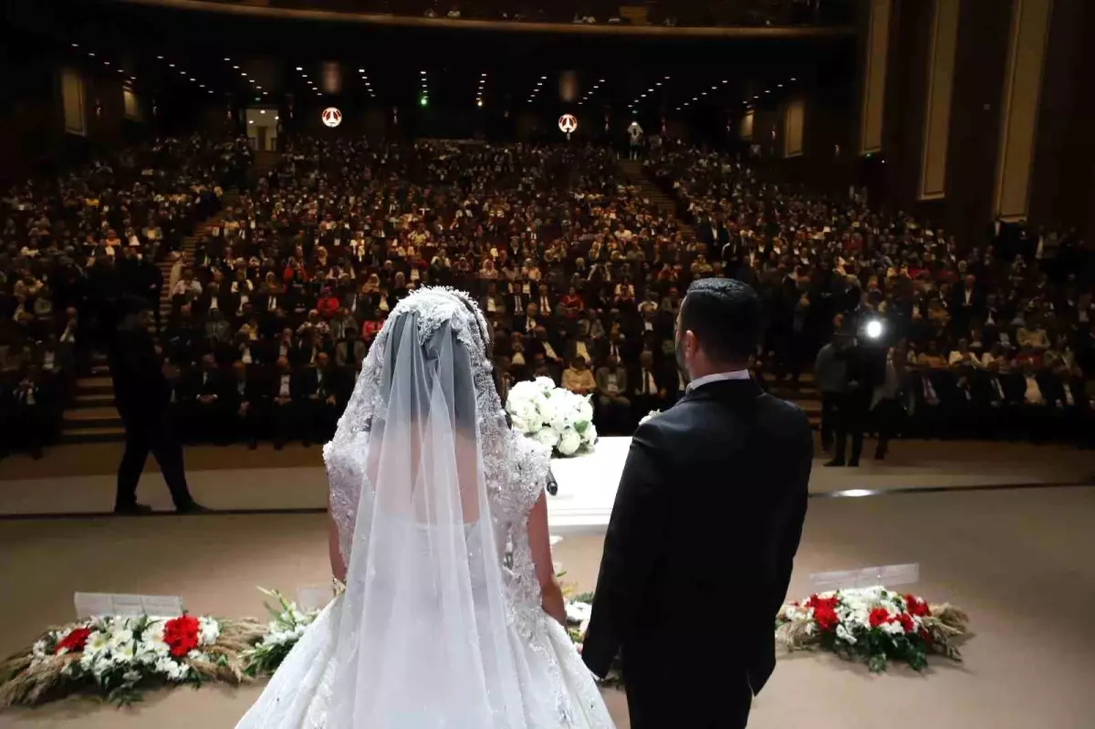 Siyaset, iş dünyası, spor ve bürokrasiyi buluşturan nikah