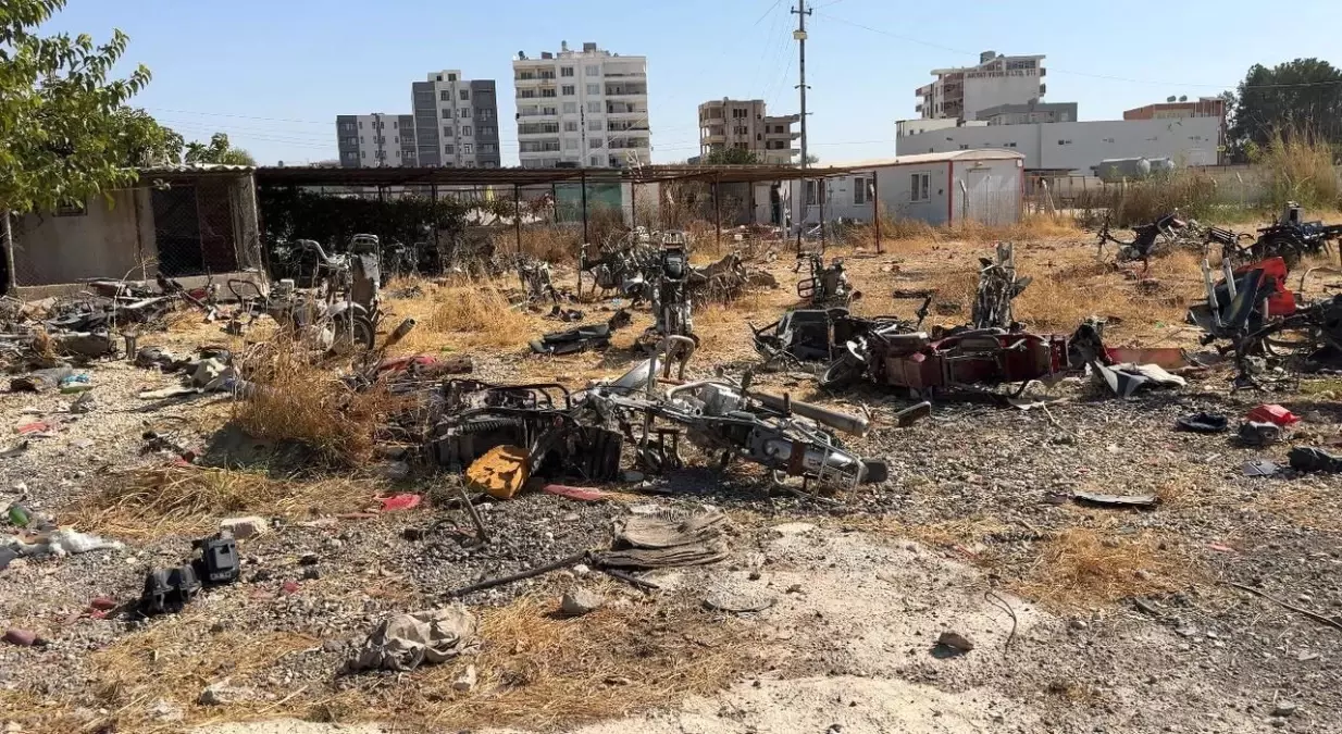 Suruç\'taki Yediemin Parkı Yağmalandı: Araç Parçaları Çalındı