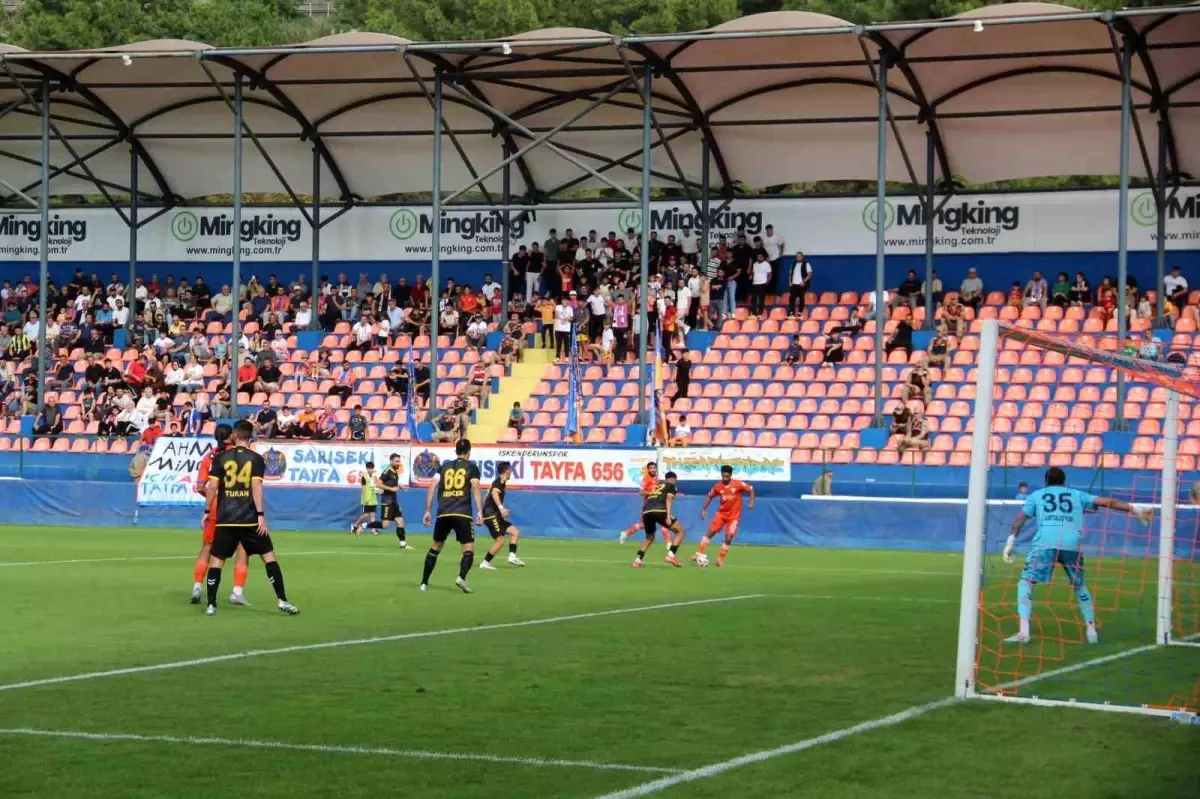 İskenderunspor, Beykoz\'u 2-0 Yendi