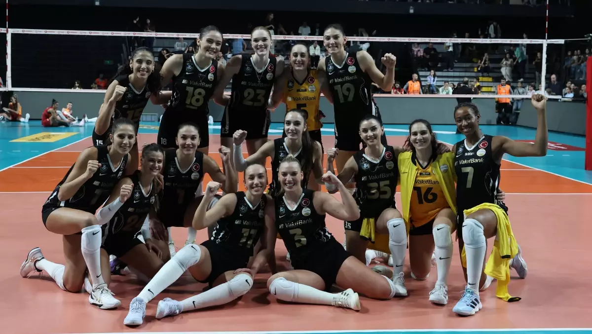 VakıfBank, Galatasaray\'ı 3-0 Geçti