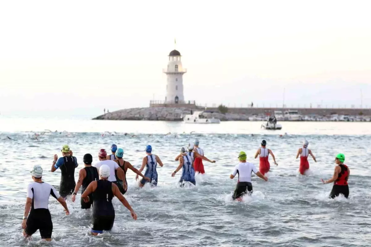 34. Uluslararası Alanya Triatlonu\'nda Nefes Kesici Mücadeleler