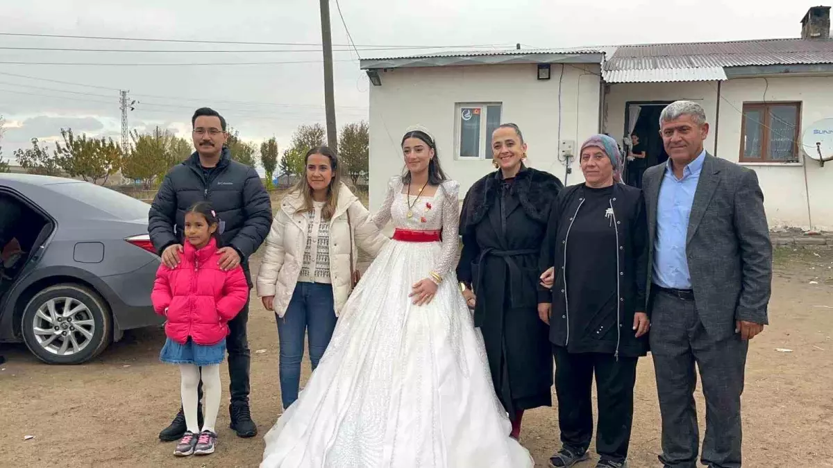 Kaymakam Demirtaş\'tan Düğün Ziyareti