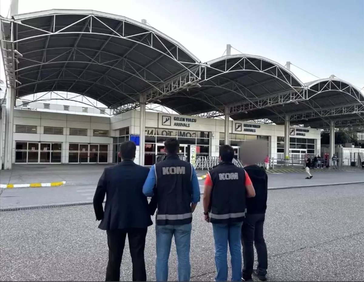 Havalimanı Memurlarına Operasyon