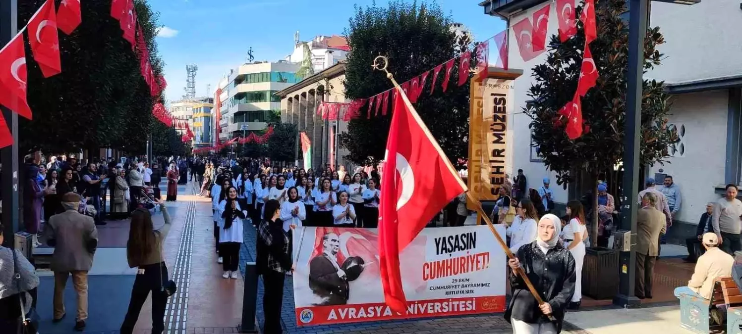 Harmandalı Zeybeği ile Cumhuriyet Coşkusu