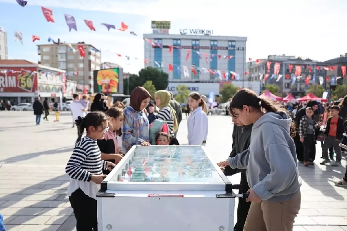 Bağcılar Gençlik ve Spor Festivali Coşkuyla Gerçekleşti